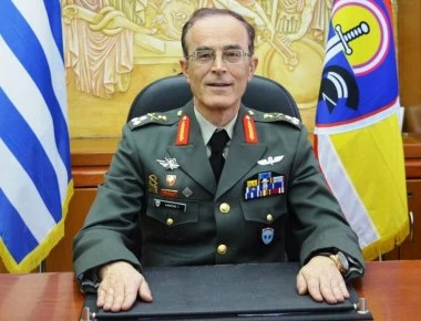 Επέστρεψε στα καθήκοντά του ο νέος αρχηγός ΓΕΣ Γ.Καμπάς μετά το καρδιακό επεισόδιο και την επέμβαση